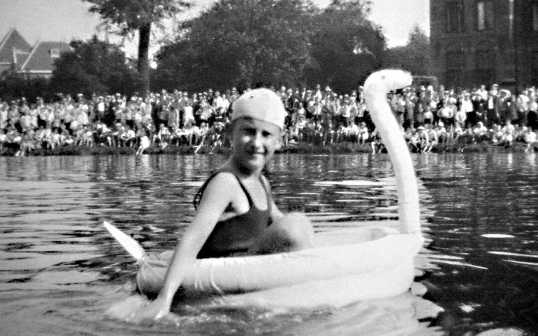 Zwemmen in de Westvest, de Delftse Reddingsbrigade en droogzwemmen: een persoonlijk verhaal uit de jaren ’20 en ’30